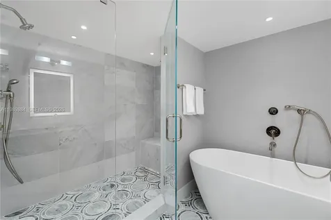 1800 Sunset Harbour Drive Miami Beach FL 33139