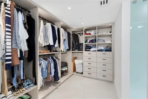 1800 Sunset Harbour Drive Miami Beach FL 33139