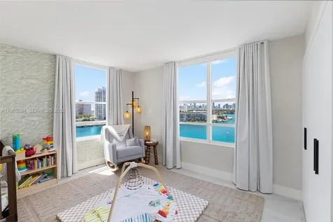 1800 Sunset Harbour Drive Miami Beach FL 33139