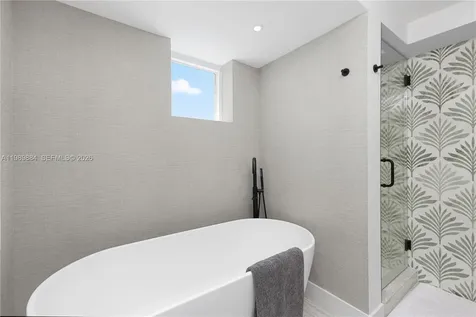 1800 Sunset Harbour Drive Miami Beach FL 33139