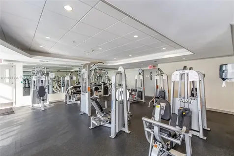 1800 Sunset Harbour Drive Miami Beach FL 33139