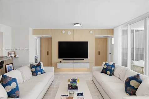 1800 Sunset Harbour Drive Miami Beach FL 33139