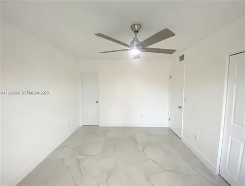 2550 W 67th Place Hialeah FL 33016
