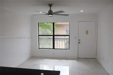 2550 W 67th Place Hialeah FL 33016