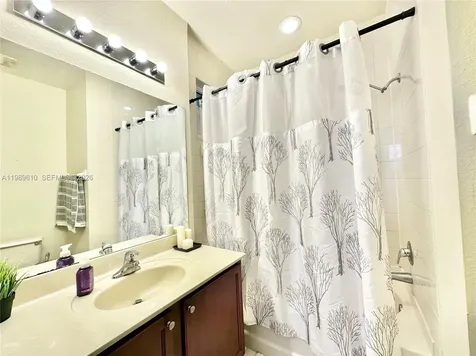 11403 NW 89th Street Doral FL 33178