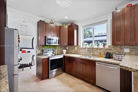 3912 NE 20th Street Homestead FL 33033