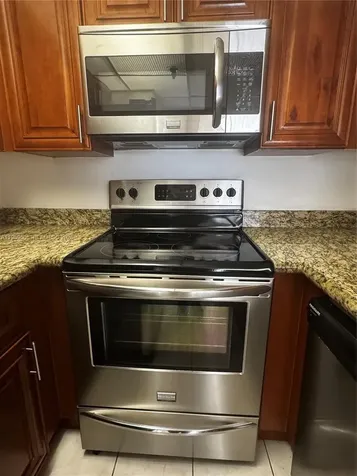 9686 Fontainebleau Boulevard Miami FL 33172