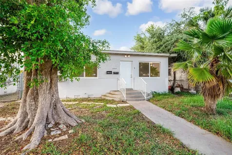 2025 Fillmore Street Hollywood FL 33020