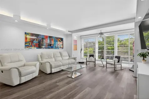 1802 Eleuthera Point Coconut Creek FL 33066