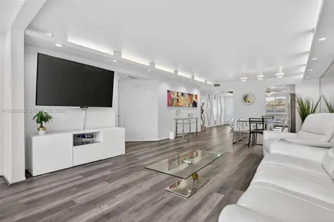 1802 Eleuthera Point Coconut Creek FL 33066