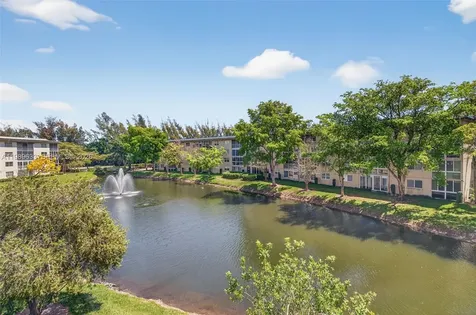 1802 Eleuthera Point Coconut Creek FL 33066