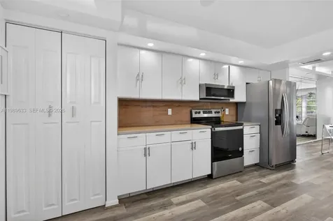 1802 Eleuthera Point Coconut Creek FL 33066