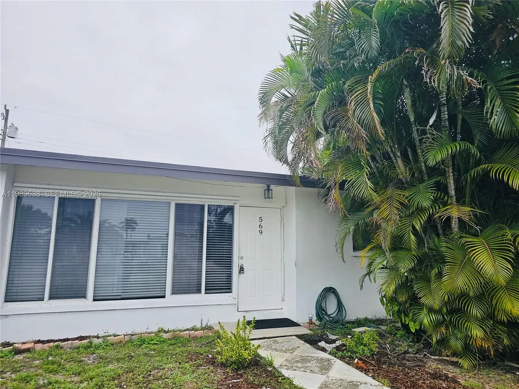 569 Tallulah Road Palm Beach FL 33462