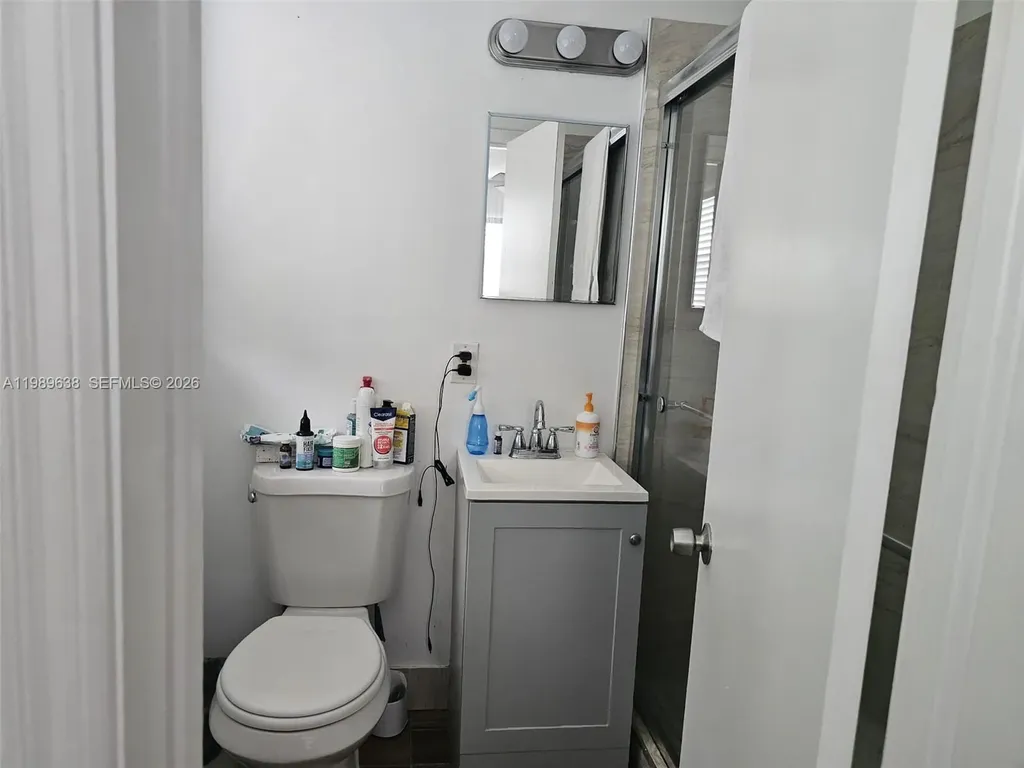 569 Tallulah Road Palm Beach FL 33462