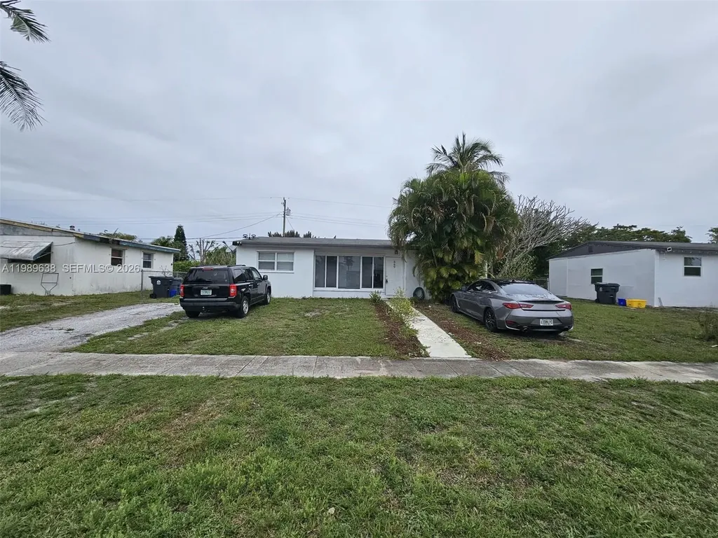 569 Tallulah Road Palm Beach FL 33462