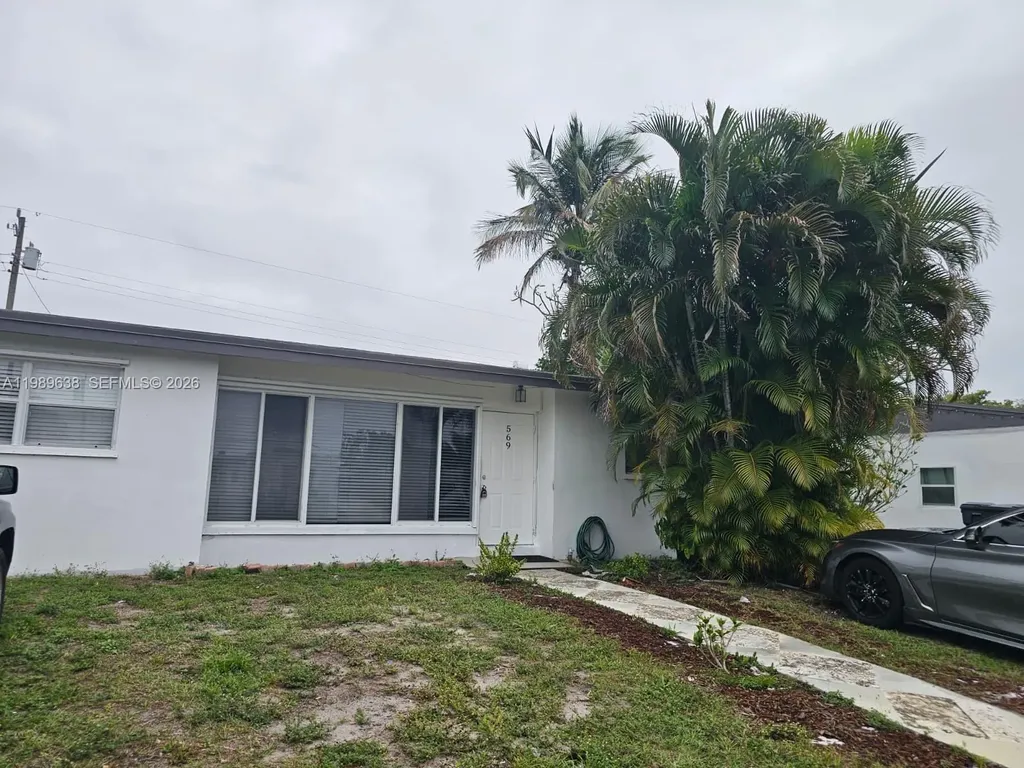 569 Tallulah Road Palm Beach FL 33462