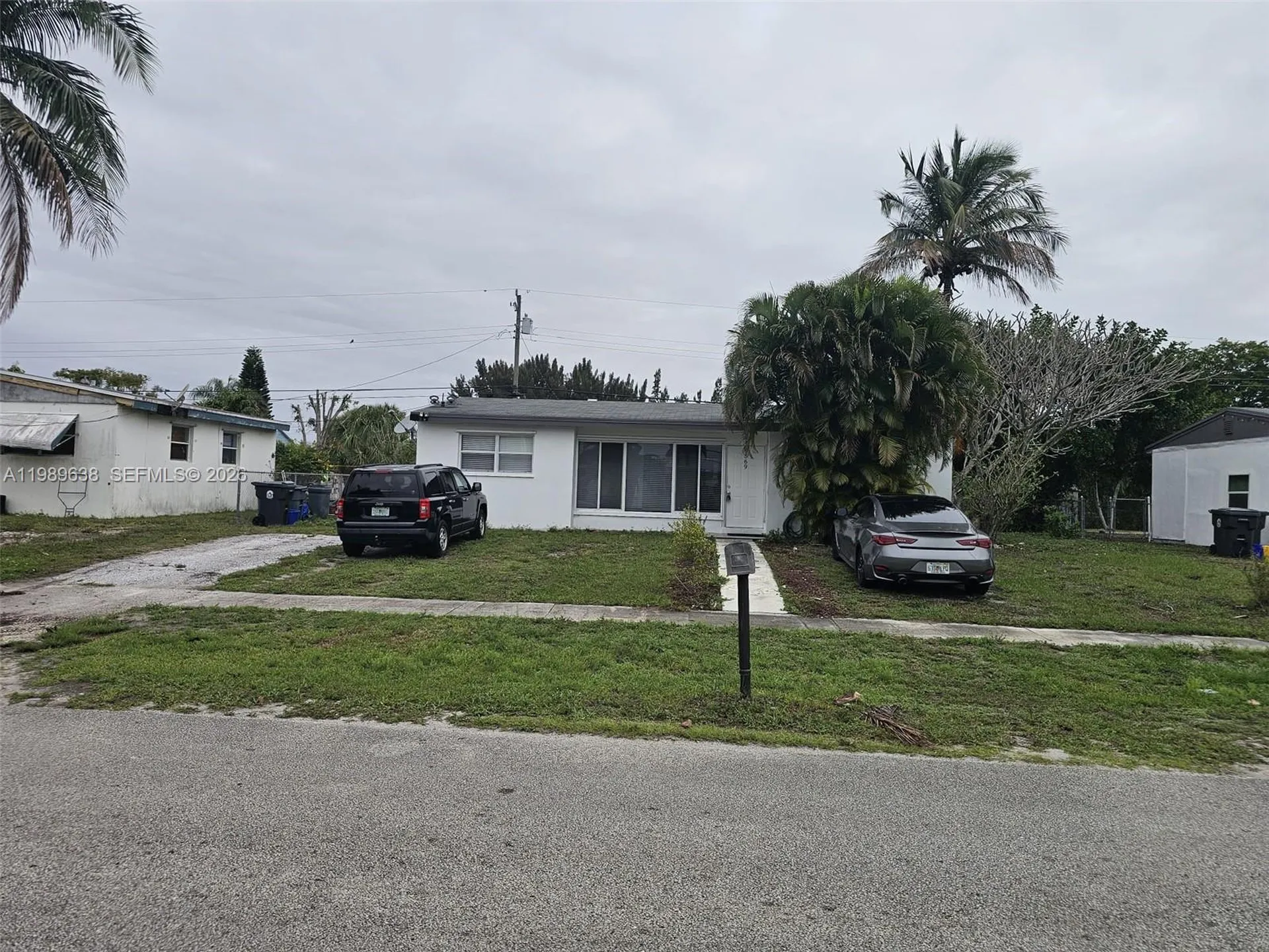 569 Tallulah Road Palm Beach FL 33462