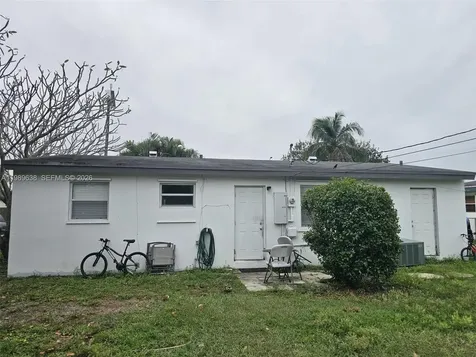 569 Tallulah Road Palm Beach FL 33462