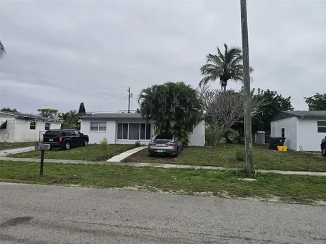 569 Tallulah Road Palm Beach FL 33462
