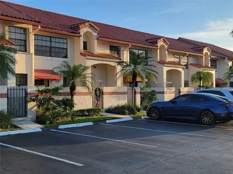203 Liberty Court Deerfield Beach FL 33442