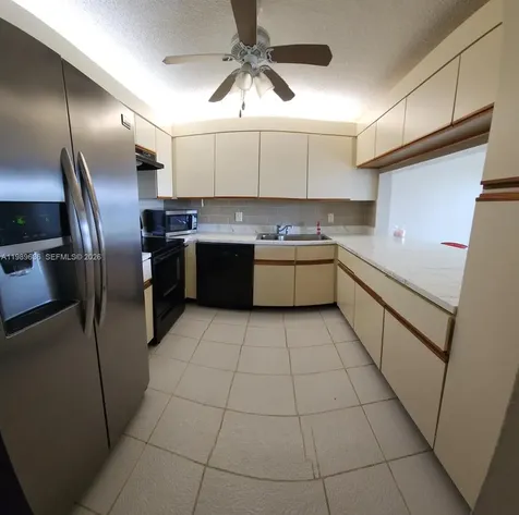 203 Liberty Court Deerfield Beach FL 33442