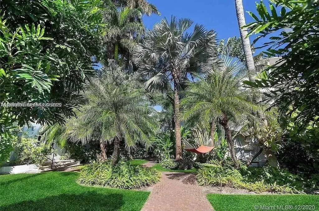 727 14th Place Miami Beach FL 33139
