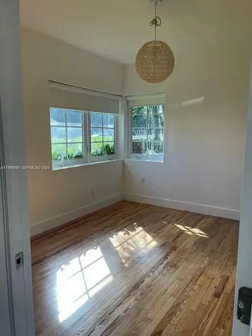 727 14th Place Miami Beach FL 33139