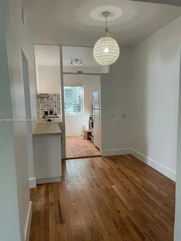 727 14th Place Miami Beach FL 33139