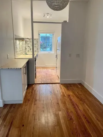 727 14th Place Miami Beach FL 33139