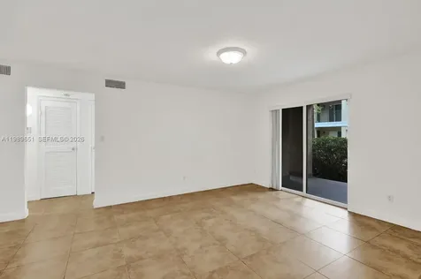 949 Riverside Drive Coral Springs FL 33071