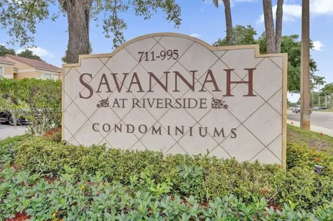 949 Riverside Drive Coral Springs FL 33071
