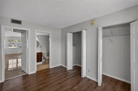 400 SW 134th Way Pembroke Pines FL 33027