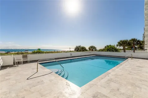 401 Ocean Drive Miami Beach FL 33139