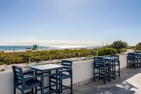 401 Ocean Drive Miami Beach FL 33139