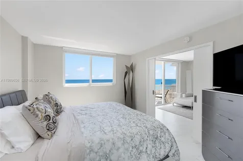 401 Ocean Drive Miami Beach FL 33139