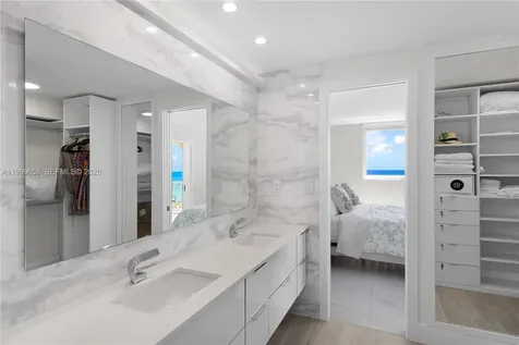 401 Ocean Drive Miami Beach FL 33139
