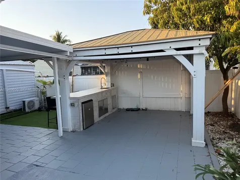 5211 NW 196th Terrace Miami Gardens FL 33055