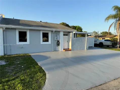 5211 NW 196th Terrace Miami Gardens FL 33055