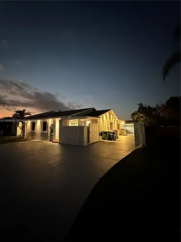 5211 NW 196th Terrace Miami Gardens FL 33055
