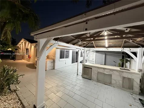 5211 NW 196th Terrace Miami Gardens FL 33055