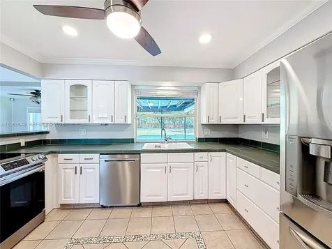 4330 SW 7th Street Plantation FL 33317