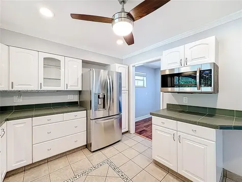 4330 SW 7th Street Plantation FL 33317