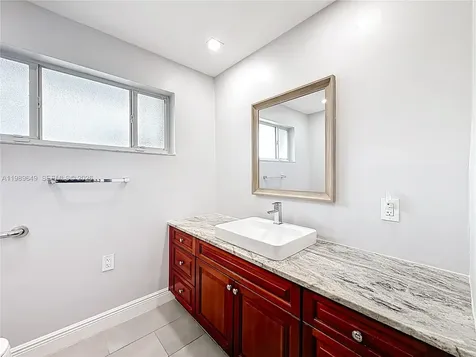4330 SW 7th Street Plantation FL 33317