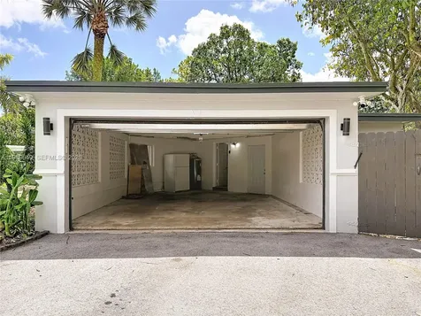 4330 SW 7th Street Plantation FL 33317