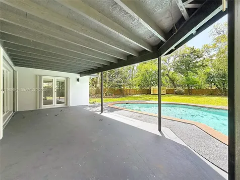 4330 SW 7th Street Plantation FL 33317