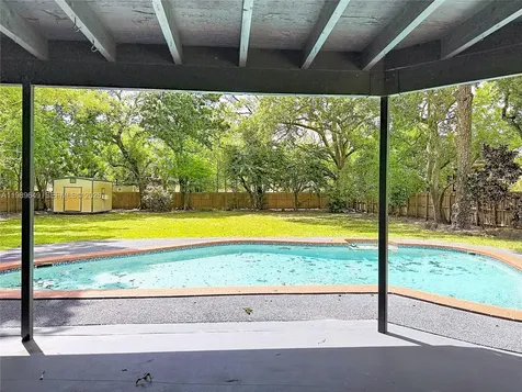 4330 SW 7th Street Plantation FL 33317