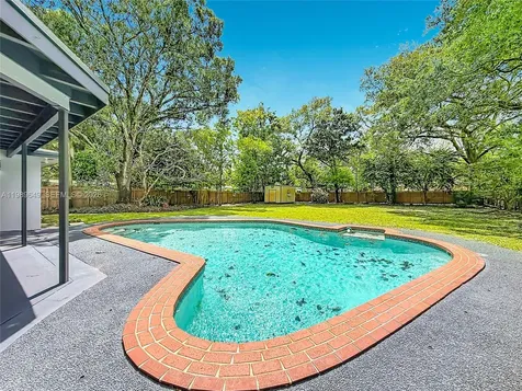 4330 SW 7th Street Plantation FL 33317
