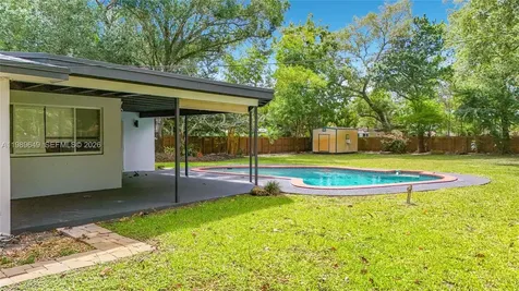 4330 SW 7th Street Plantation FL 33317