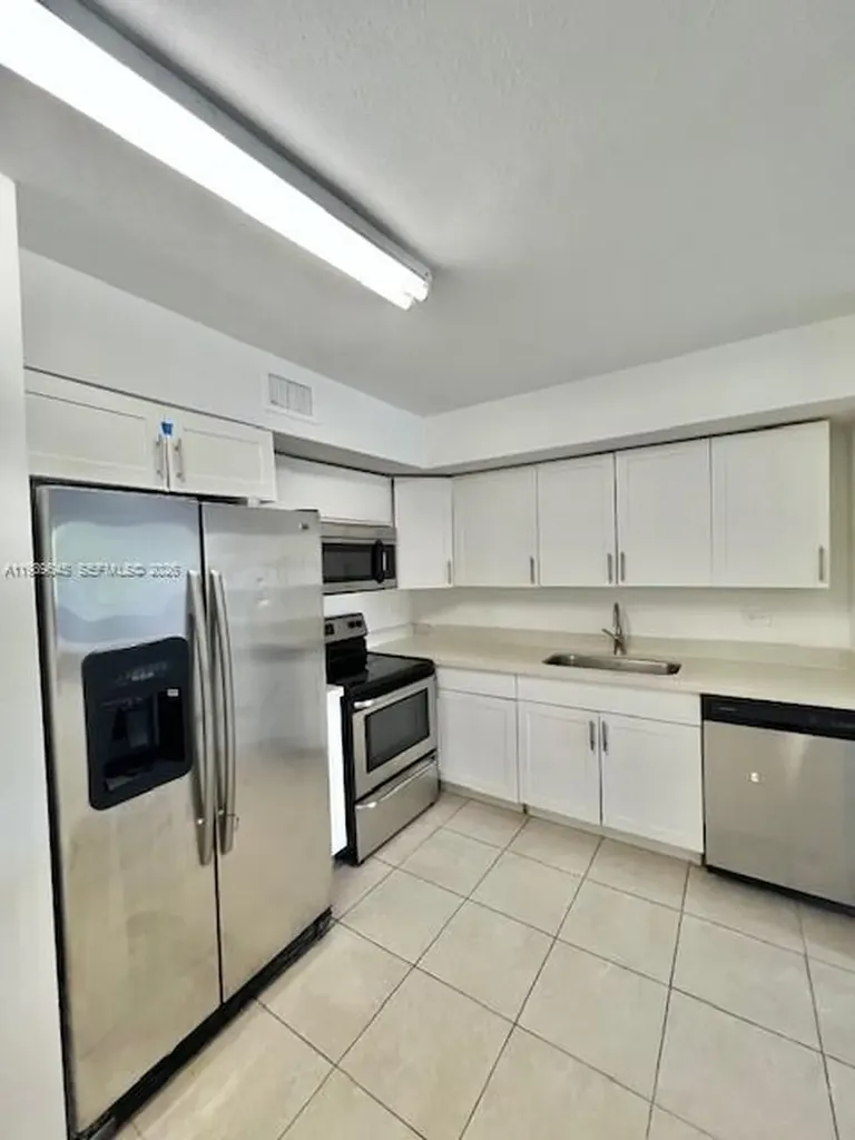 3690 N 56th Avenue Hollywood FL 33021
