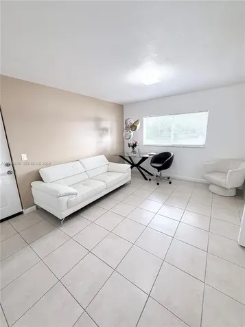 3690 N 56th Avenue Hollywood FL 33021